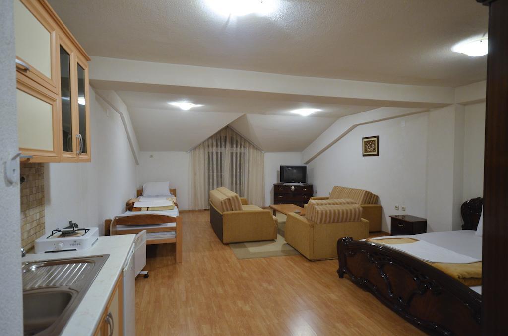 Hotel Venecia Apartments Struga Quarto foto